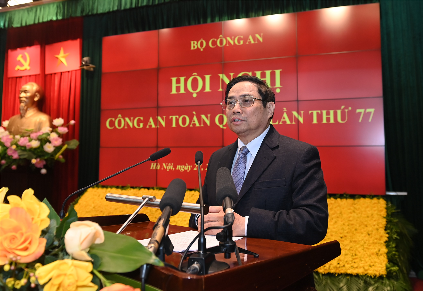 Xứng đáng với danh hiệu Công an nhân dân Việt Nam anh hùng của dân tộc Việt Nam anh hùng